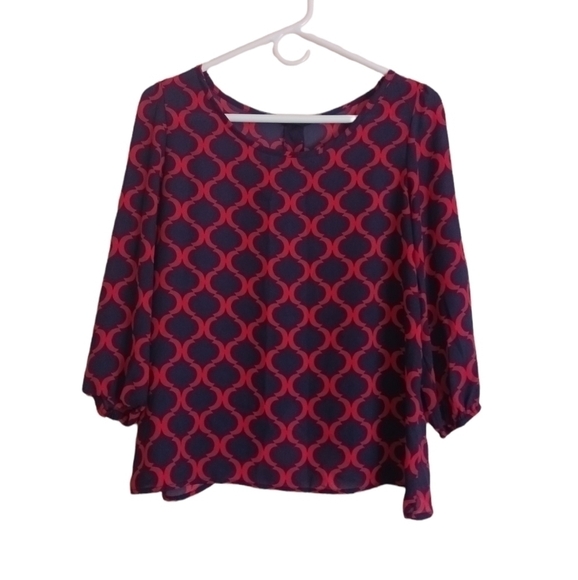 PEACH LOVE California Navy blue and red patterned button down back top - Picture 1 of 6